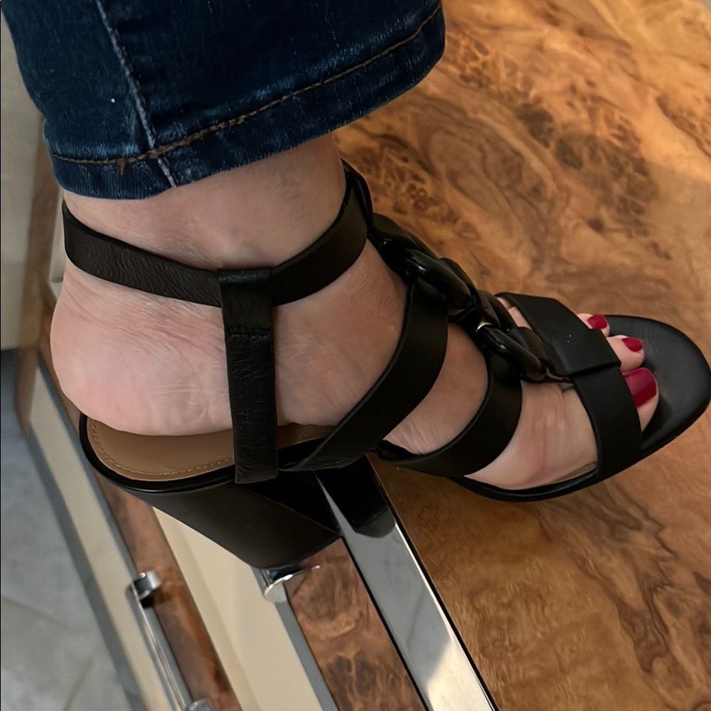 Elegant Black Strappy Women's Heels